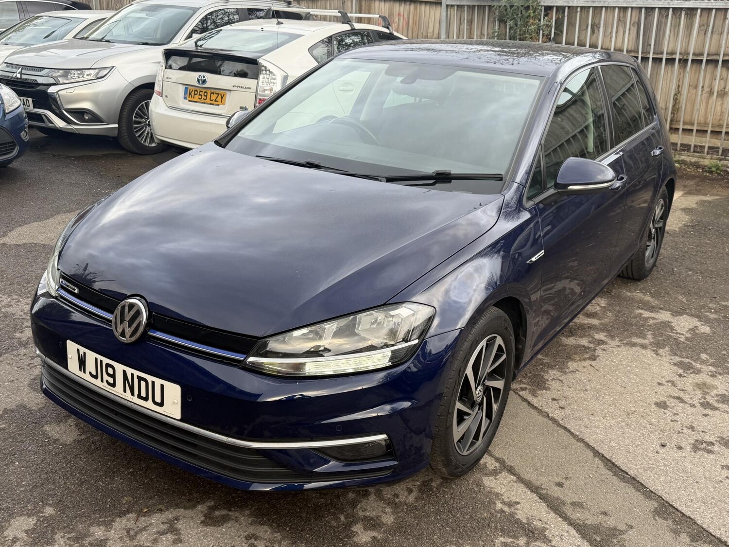 Used Volkswagen Golf 2019 for sale - 76762213: Photo 11