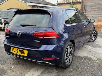 Used Volkswagen Golf 2019 for sale - 76762213: Photo