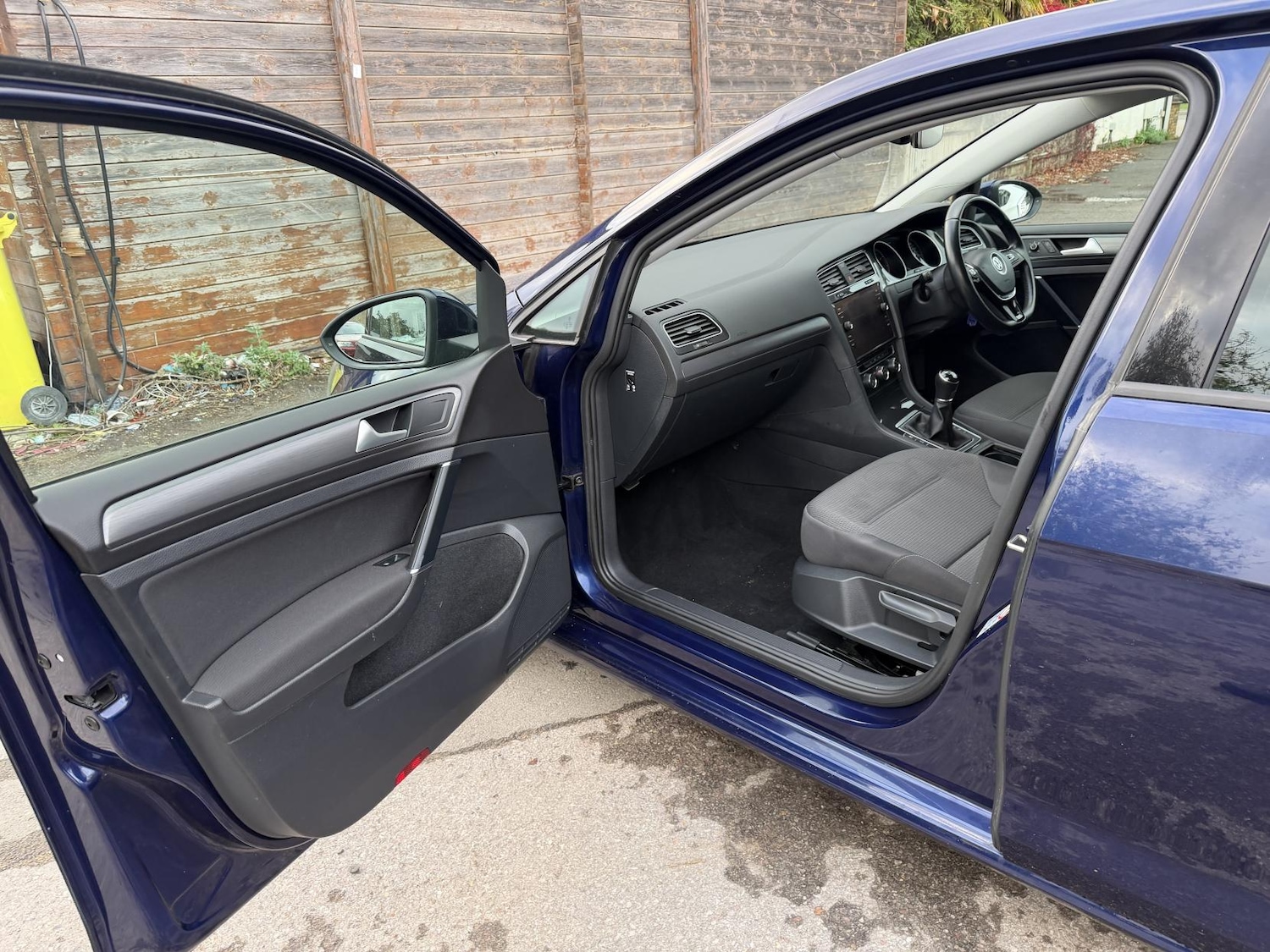 Used Volkswagen Golf 2019 for sale - 76762213: Photo 31