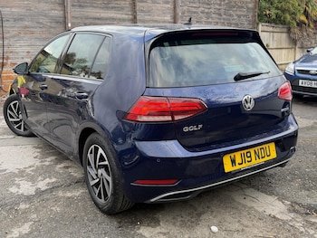 Used Volkswagen Golf 2019 for sale - 76762213: Photo