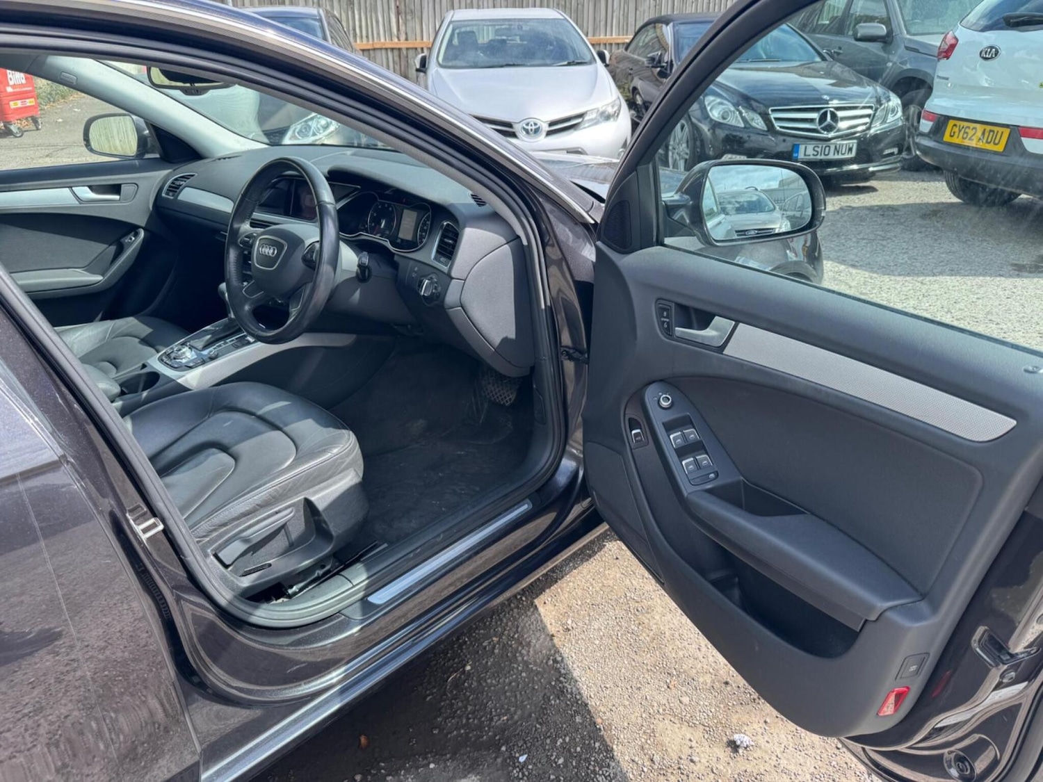 Used Audi A4 2014 for sale - 76741833: Photo 40