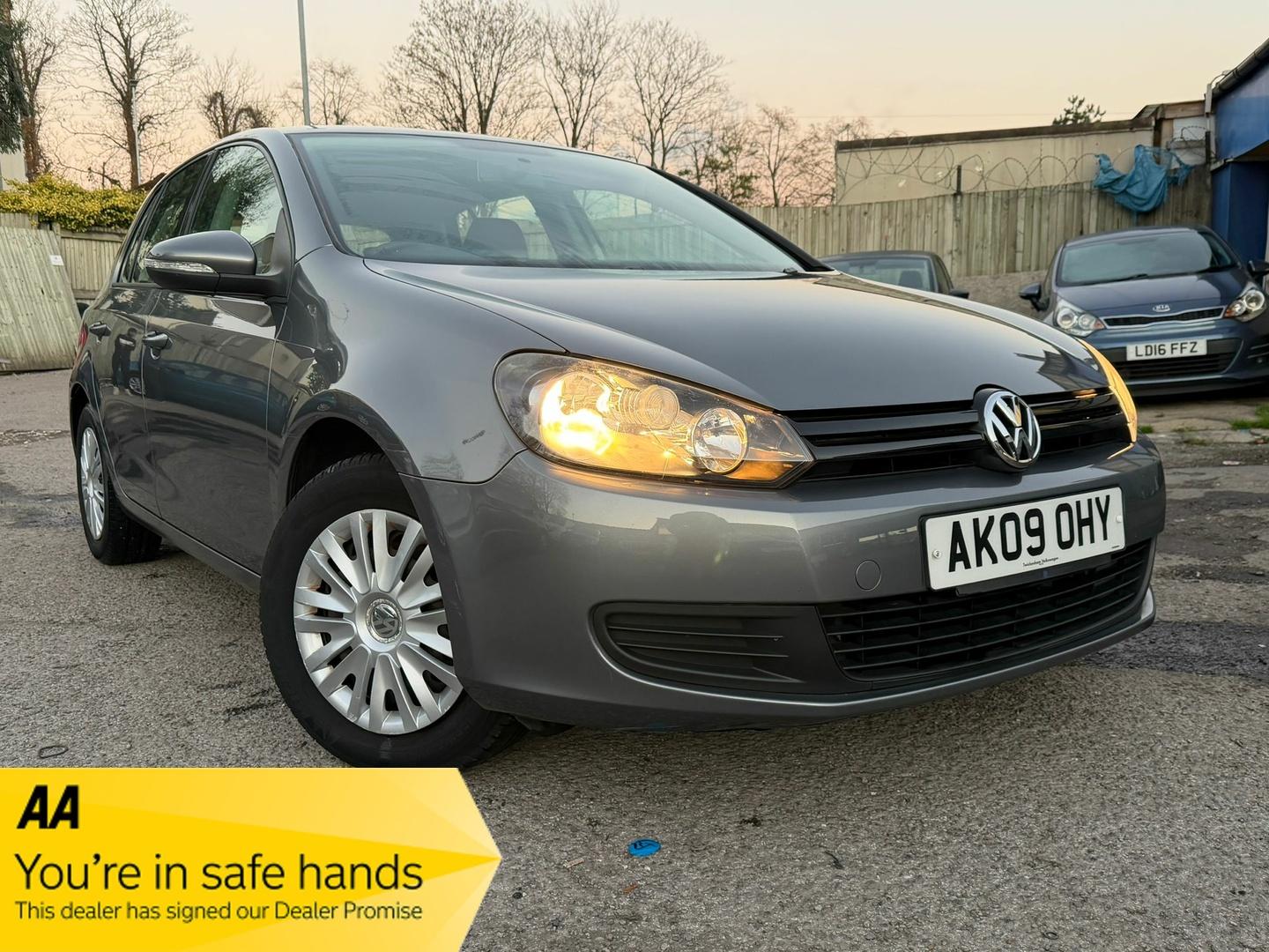 Used Volkswagen Golf 2009 for sale - 76762229: Photo 1