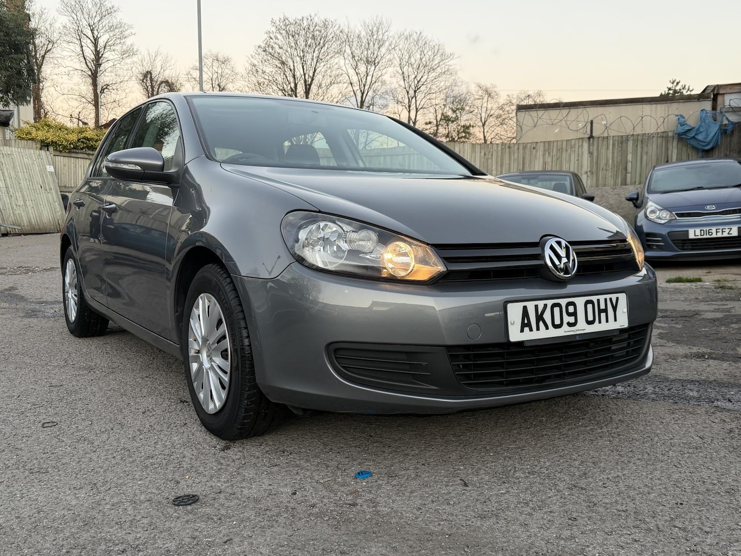 Used Volkswagen Golf 2009 for sale - 76762229: Photo 4