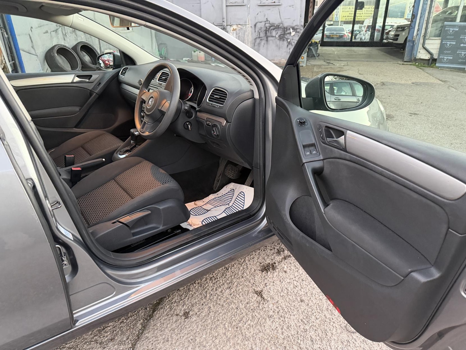 Used Volkswagen Golf 2009 for sale - 76762229: Photo 40