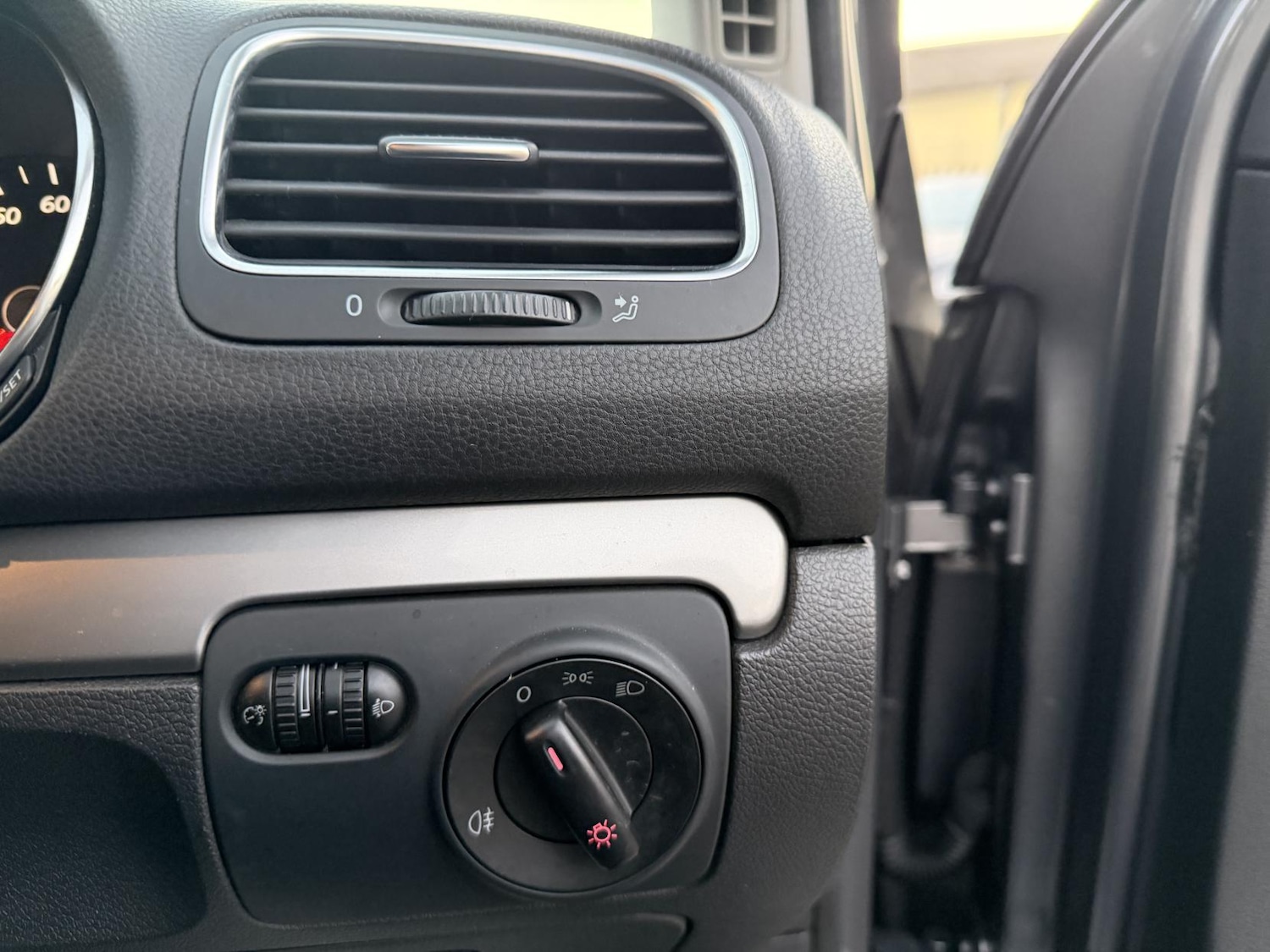 Used Volkswagen Golf 2009 for sale - 76762229: Photo 41