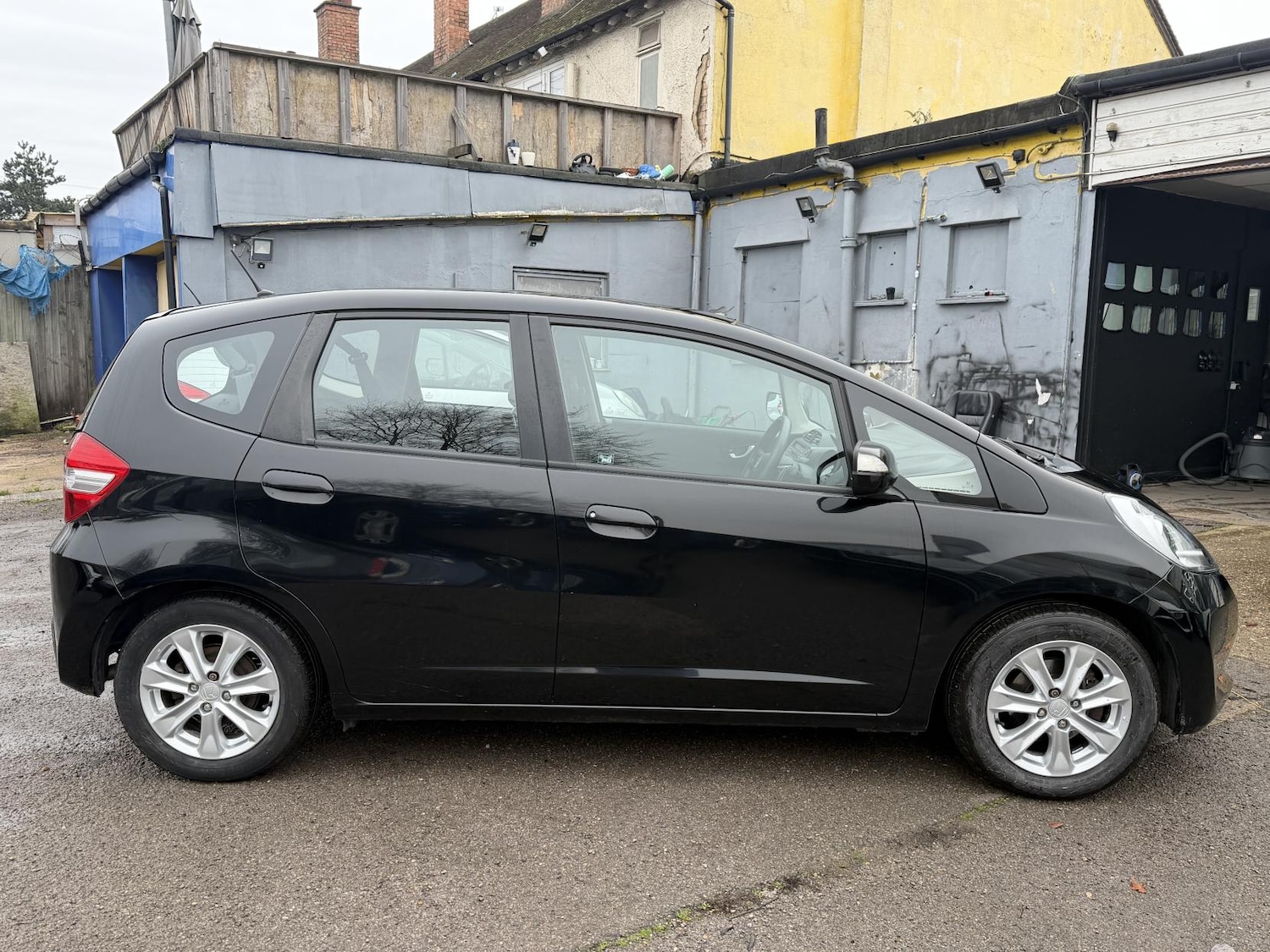 Used Honda Jazz 2011 for sale - 76971778: Photo 16