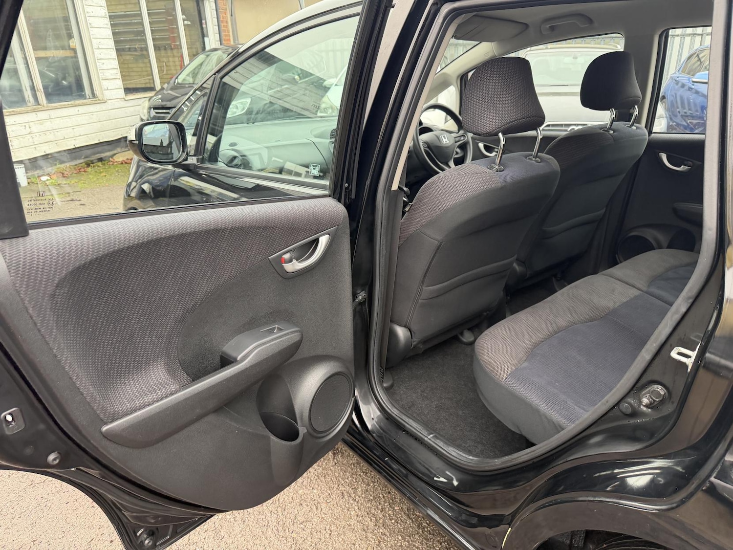 Used Honda Jazz 2011 for sale - 76971778: Photo 23