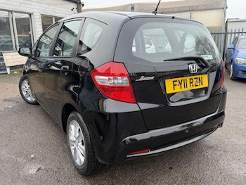 Used Honda Jazz 2011 for sale - 76971778: Photo