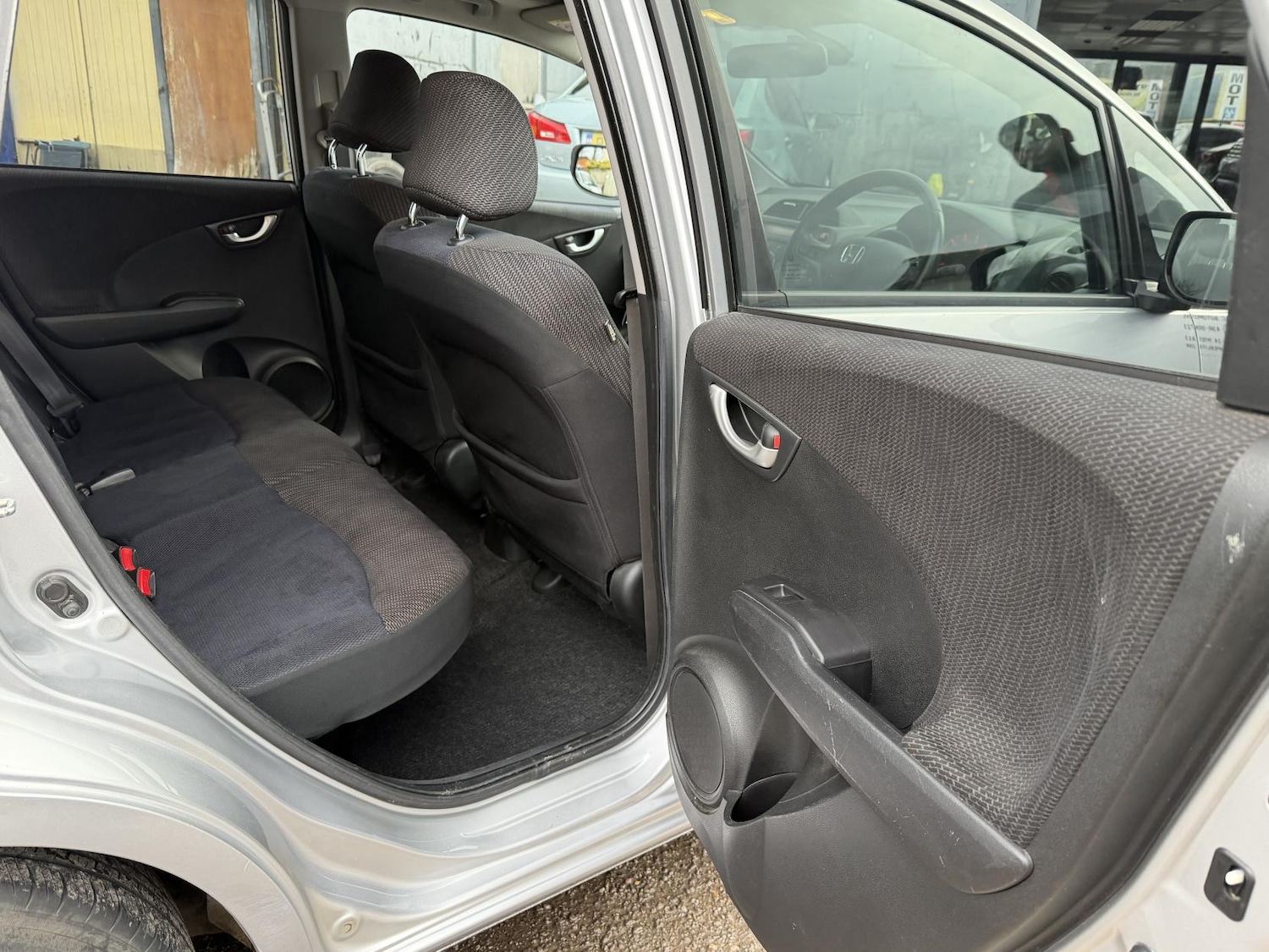 Used Honda Jazz 2014 for sale - 76948938: Photo 15