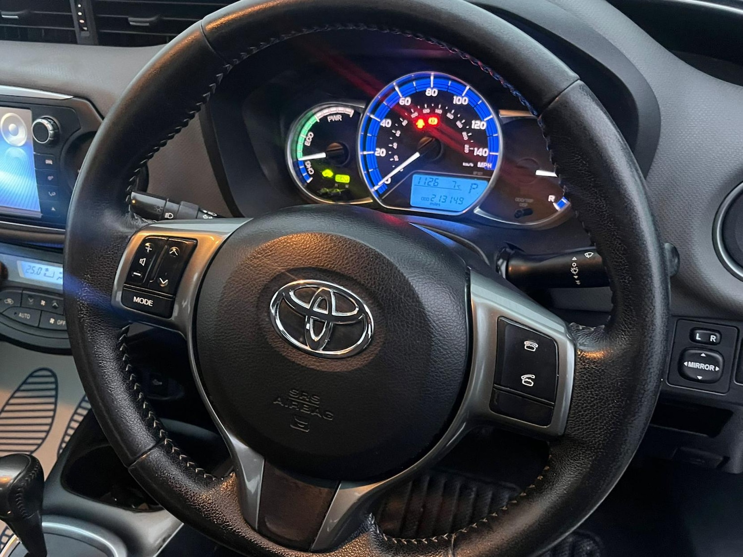 Used Toyota Yaris 2015 for sale - 77240276: Photo 21