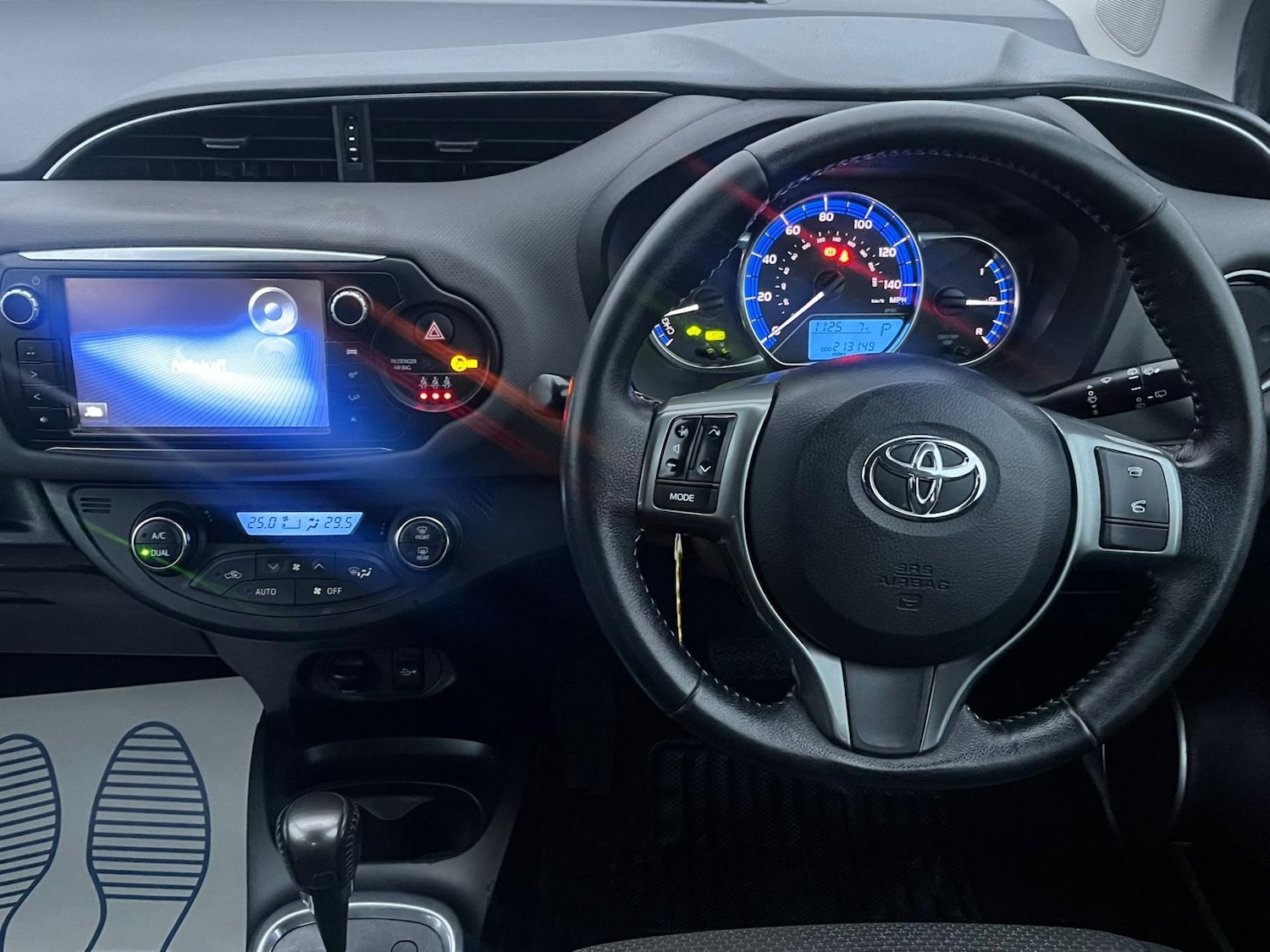 Used Toyota Yaris 2015 for sale - 77240276: Photo 22