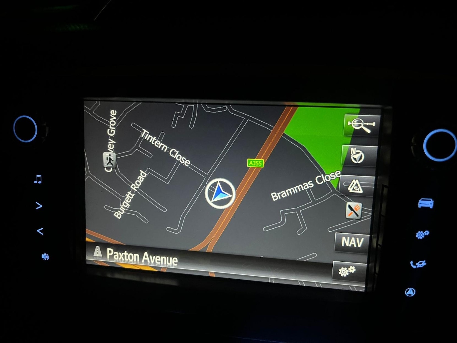 Used Toyota Yaris 2015 for sale - 77240276: Photo 24