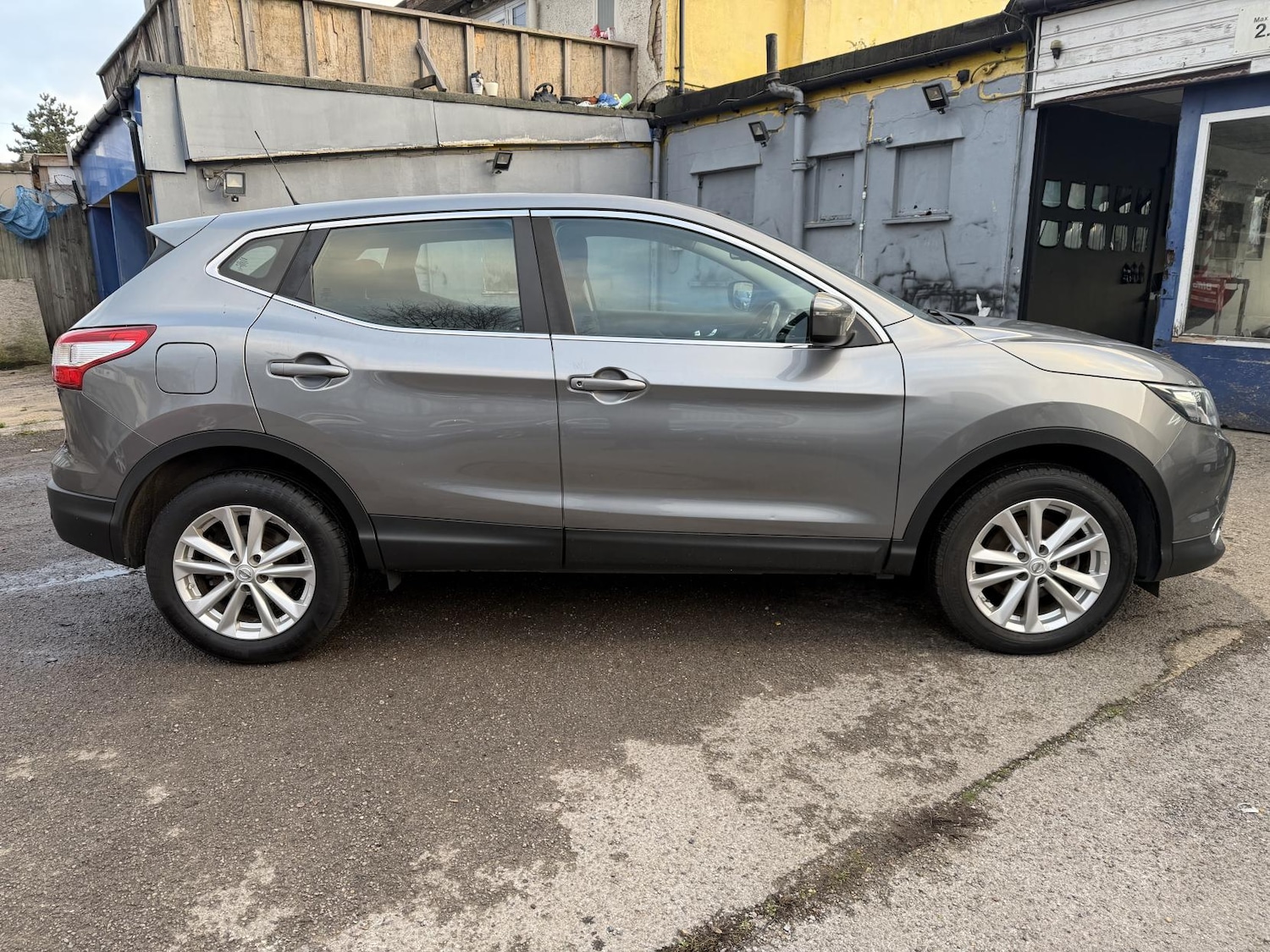 Used Nissan Qashqai 2016 for sale - 76762224: Photo 12