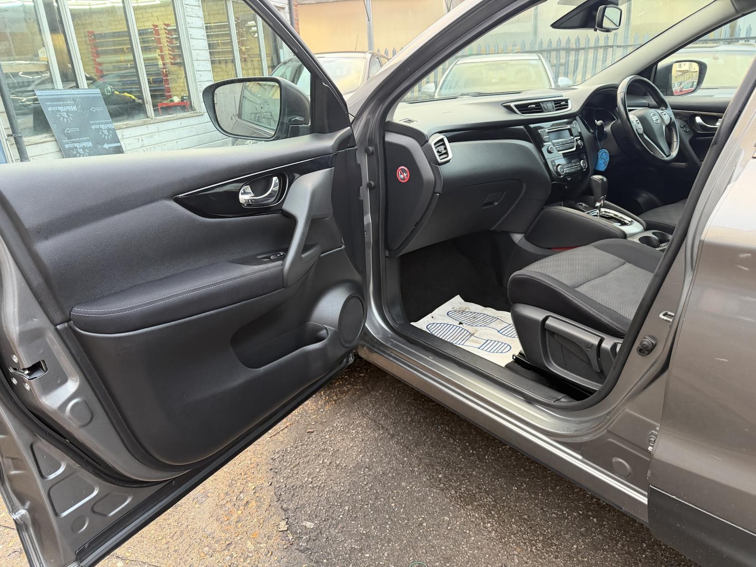 Used Nissan Qashqai 2016 for sale - 76762224: Photo 35