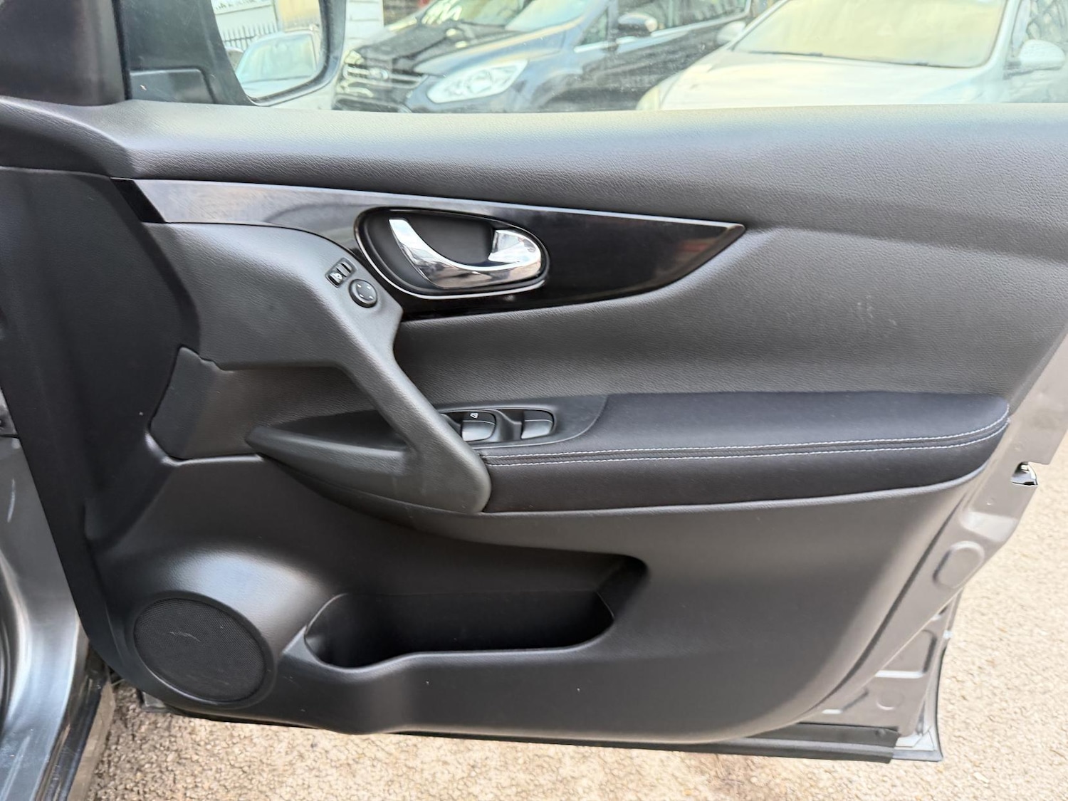 Used Nissan Qashqai 2016 for sale - 76762224: Photo 43