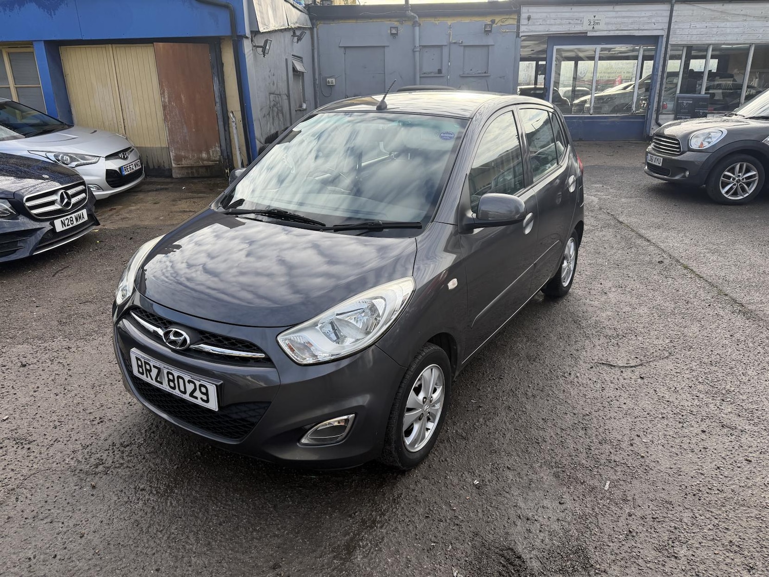 Used Hyundai i10 2011 for sale - 76837588: Photo 11
