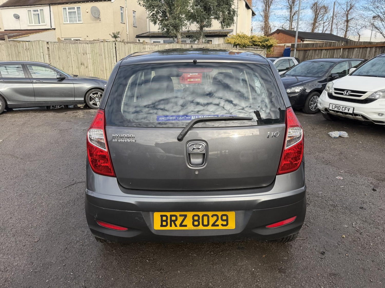 Used Hyundai i10 2011 for sale - 76837588: Photo 14