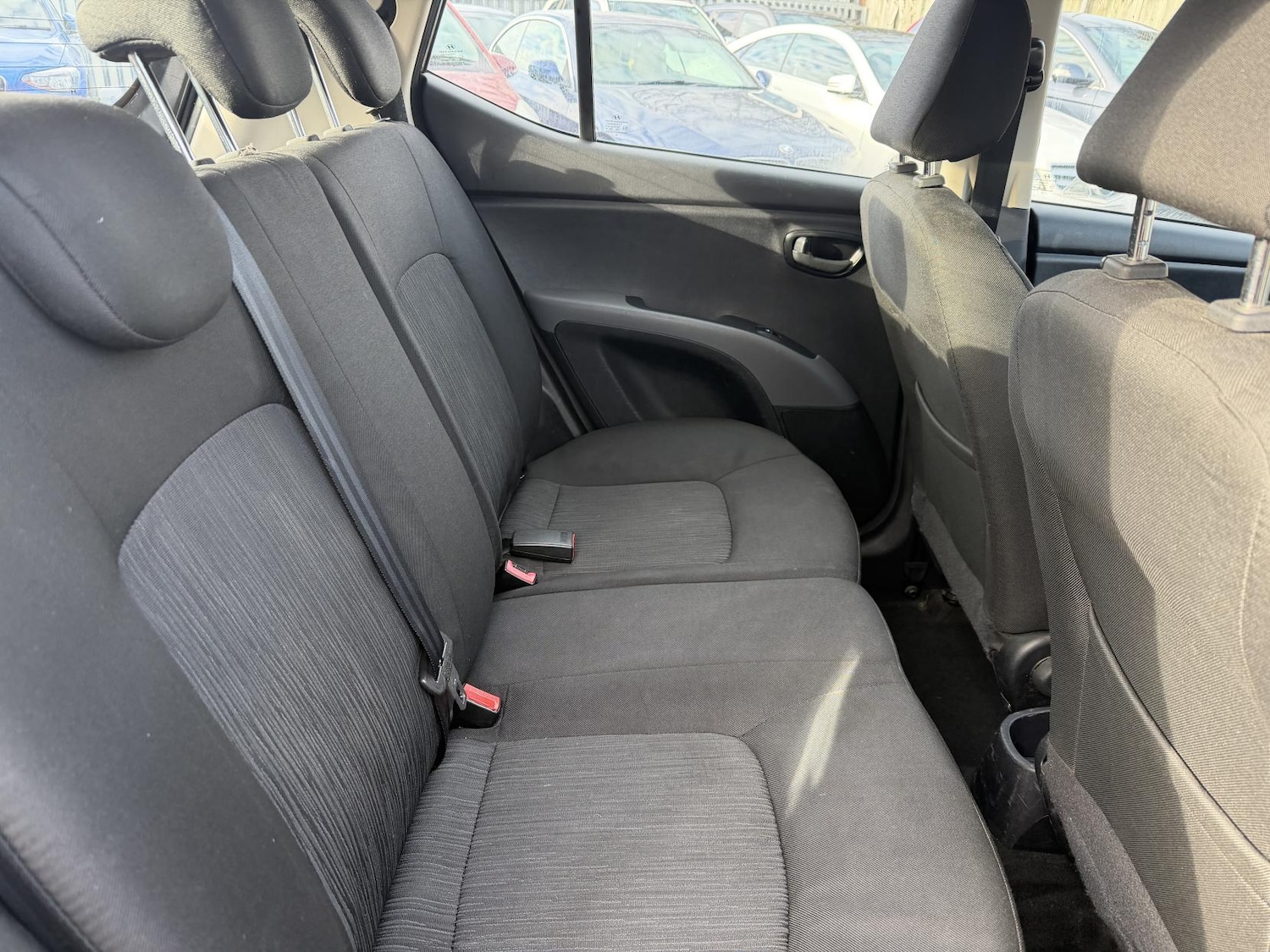 Used Hyundai i10 2011 for sale - 76837588: Photo 16