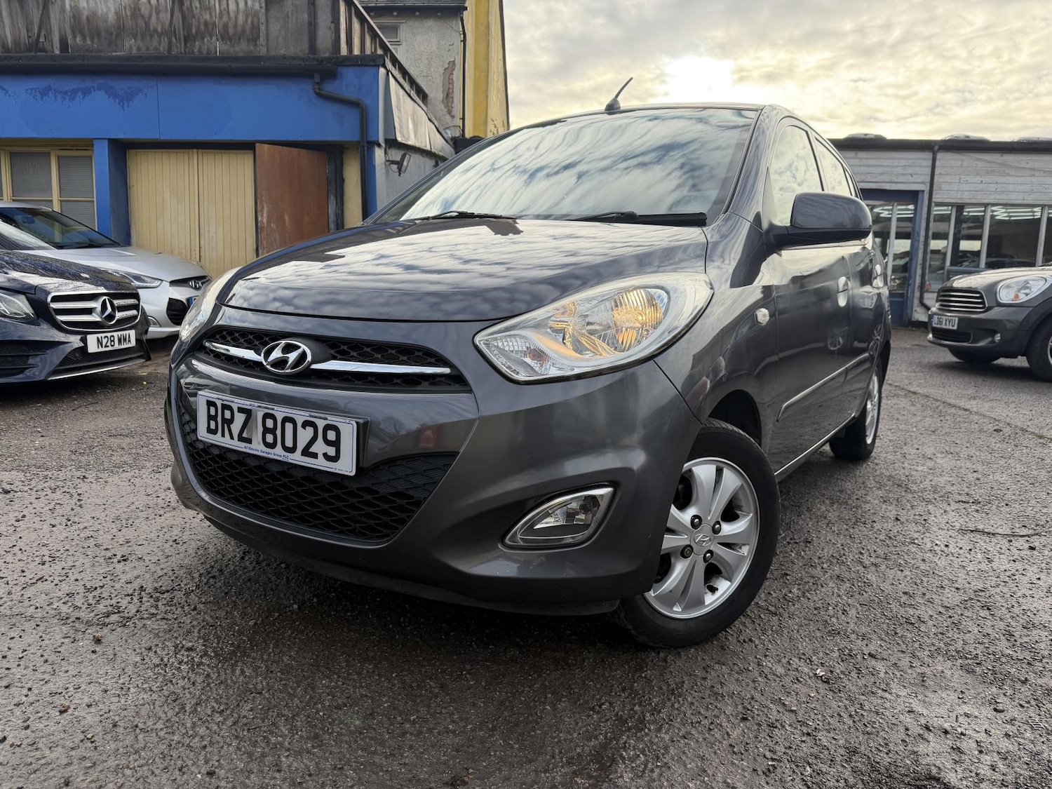 Used Hyundai i10 2011 for sale - 76837588: Photo 3