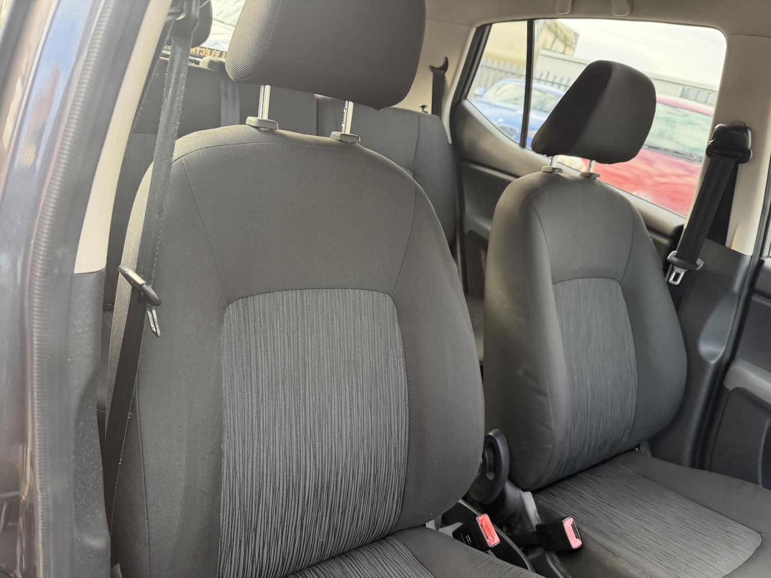 Used Hyundai i10 2011 for sale - 76837588: Photo 34