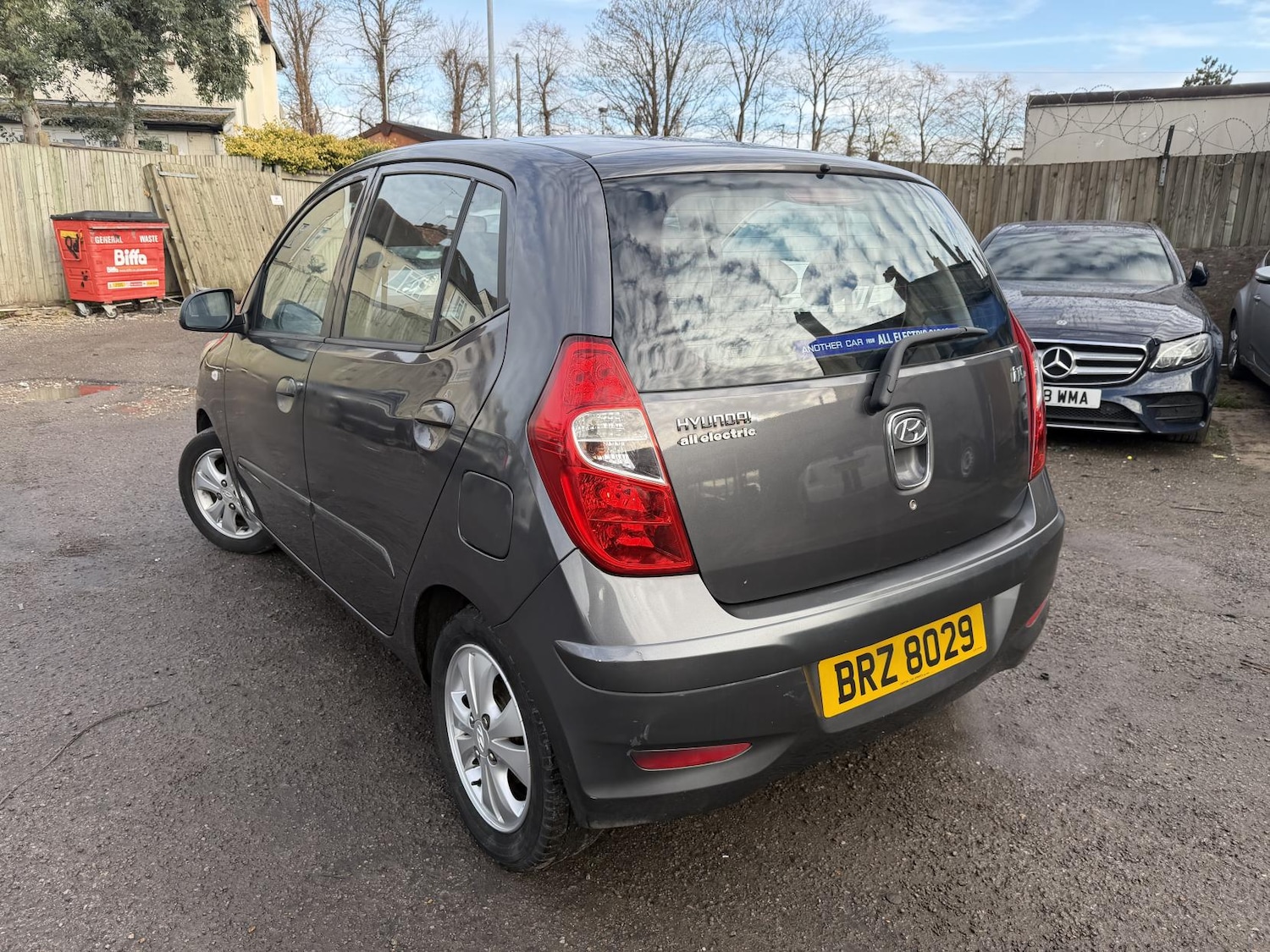 Used Hyundai i10 2011 for sale - 76837588: Photo 49