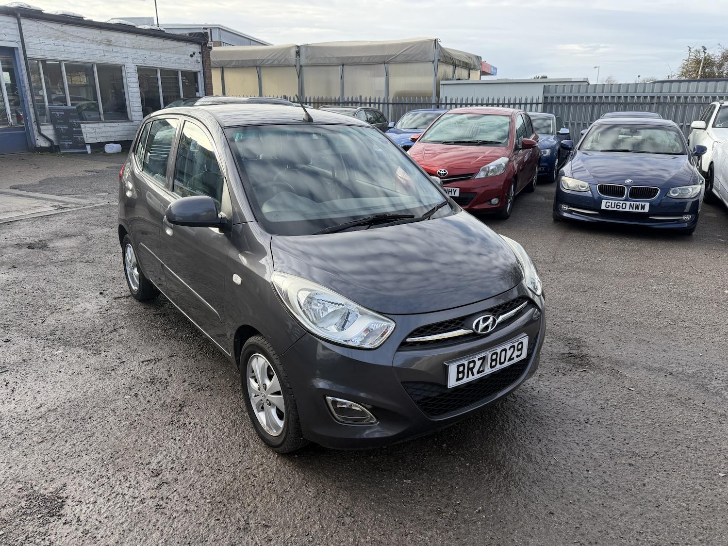 Used Hyundai i10 2011 for sale - 76837588: Photo 5