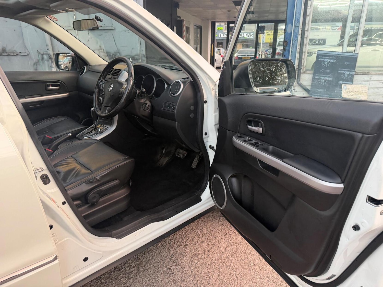 Used Suzuki Grand Vitara 2013 for sale - 76762223: Photo 41