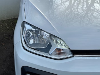 Used Volkswagen up! 2018 for sale - 77904568: Photo