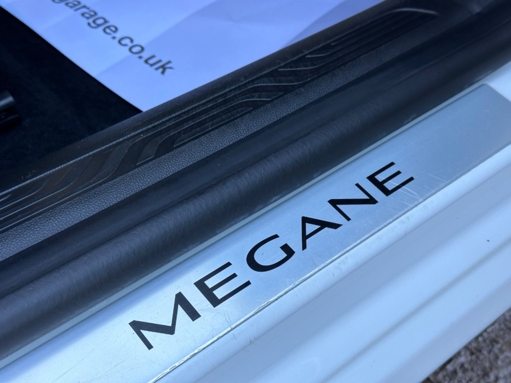 Used Renault Megane 2019 for sale - 76598816: Photo 12
