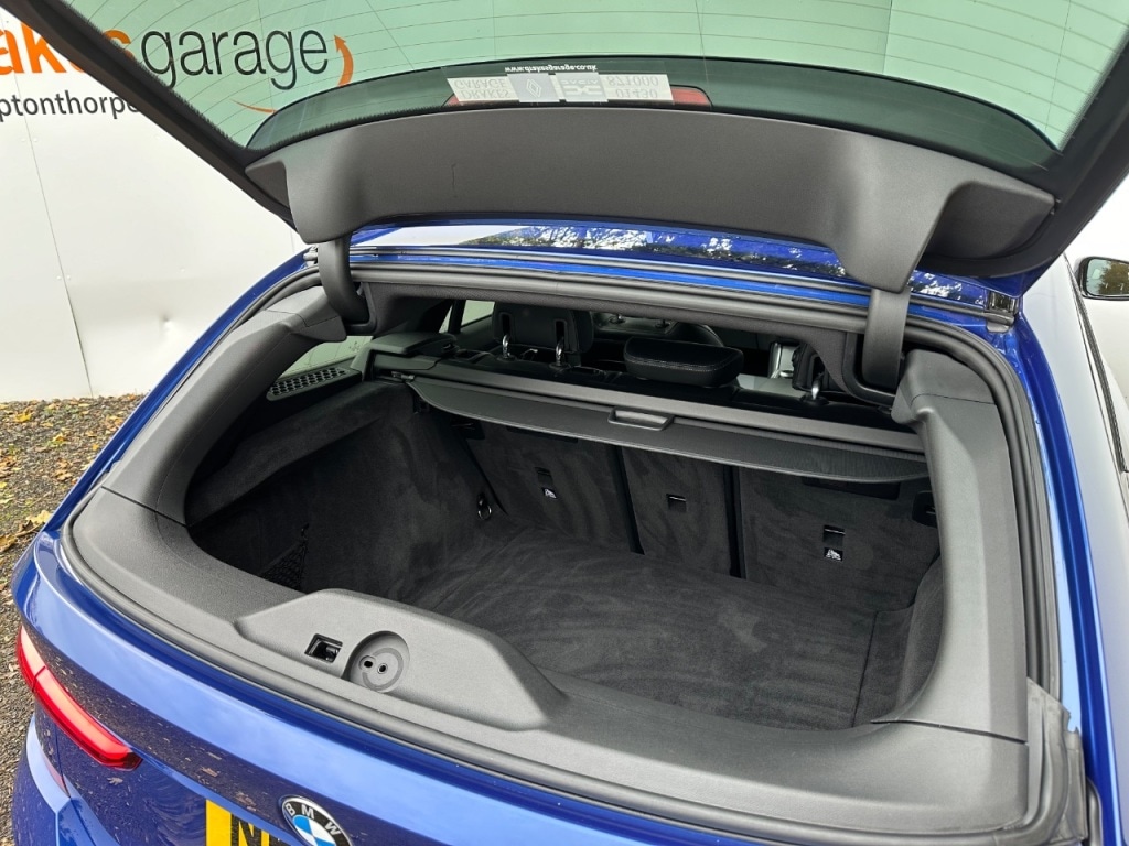 Used BMW 3 Series 2022 for sale - 76428906: Photo 17