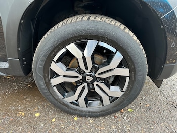 Used Dacia Duster 2022 for sale - 79333927: Photo