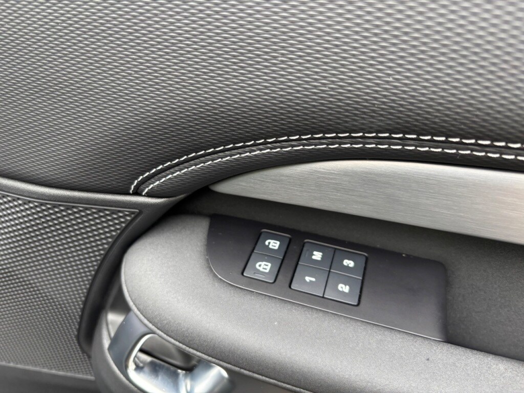 Used Land Rover Discovery 2022 for sale - 75776851: Photo 22