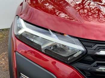 Used Dacia Sandero Stepway 2022 for sale - 78002175: Photo