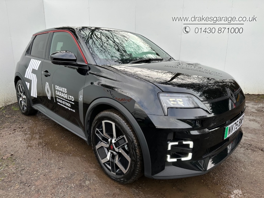 Used Renault 5 2025 for sale - 76949528: Photo 1