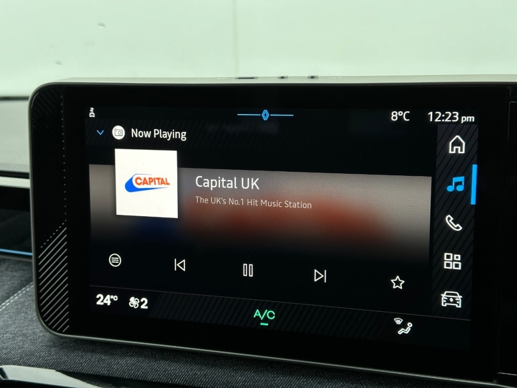 Used Renault 5 2025 for sale - 76949528: Photo 23