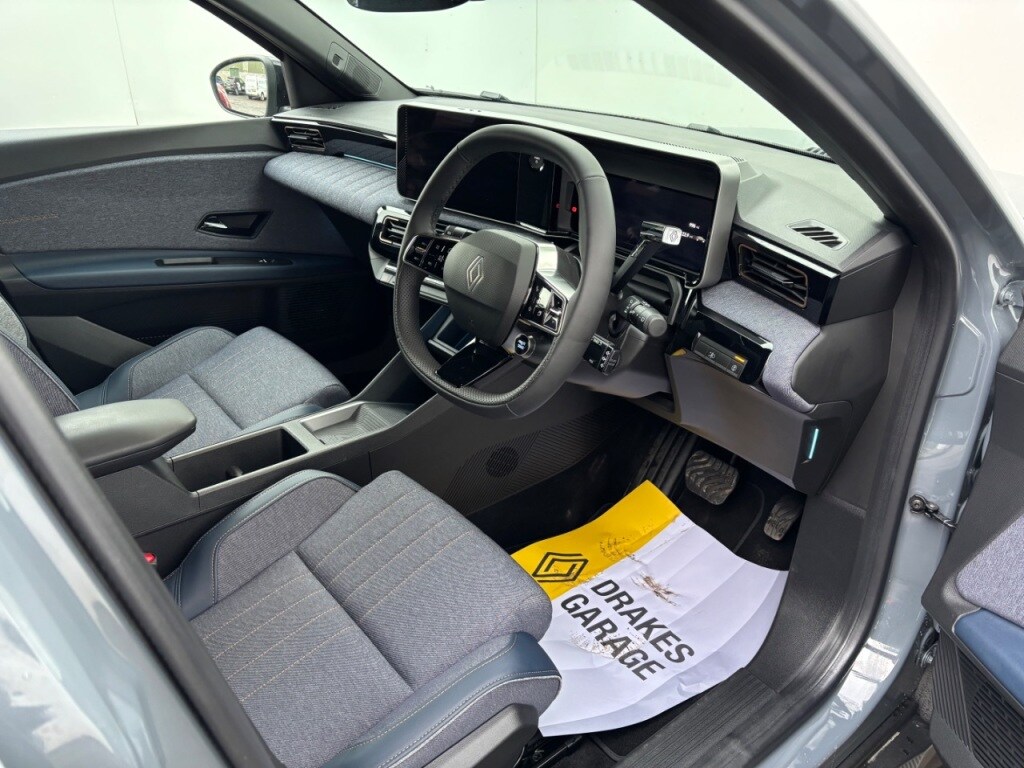 Used Renault 4 2025 for sale - 76949517: Photo 13