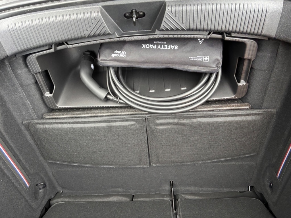 Used Renault 4 2025 for sale - 76949517: Photo 20