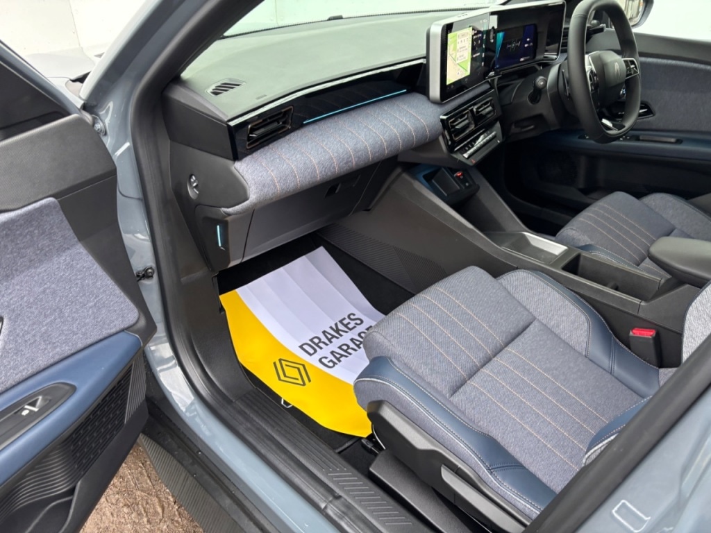 Used Renault 4 2025 for sale - 76949517: Photo 21