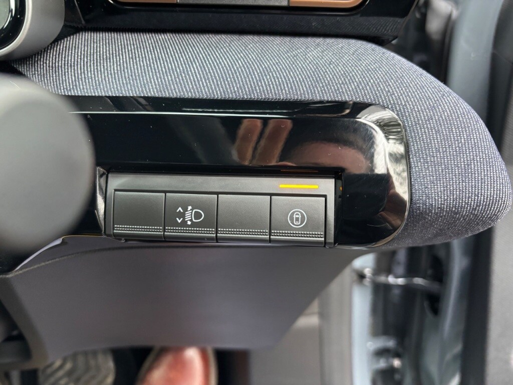 Used Renault 4 2025 for sale - 76949517: Photo 24