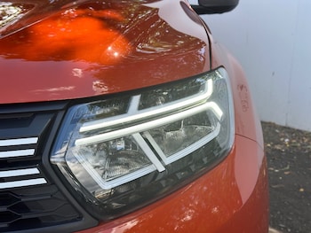 Used Dacia Duster 2023 for sale - 79054085: Photo