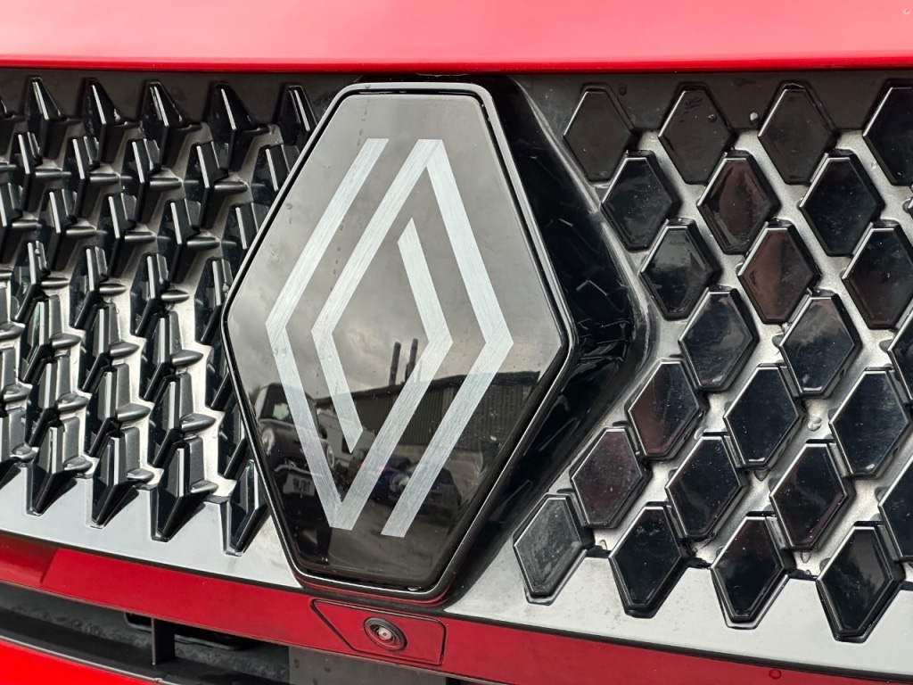 Used Renault Other 2024 for sale - 77990216: Photo 2