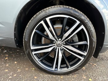Used Volvo XC60 2020 for sale - 75370137: Photo