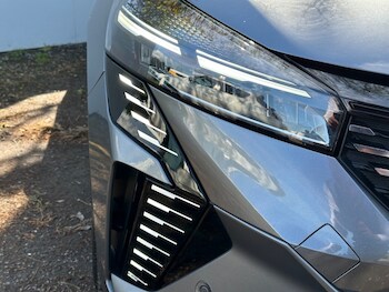 Used Renault Clio 2024 for sale - 78240697: Photo