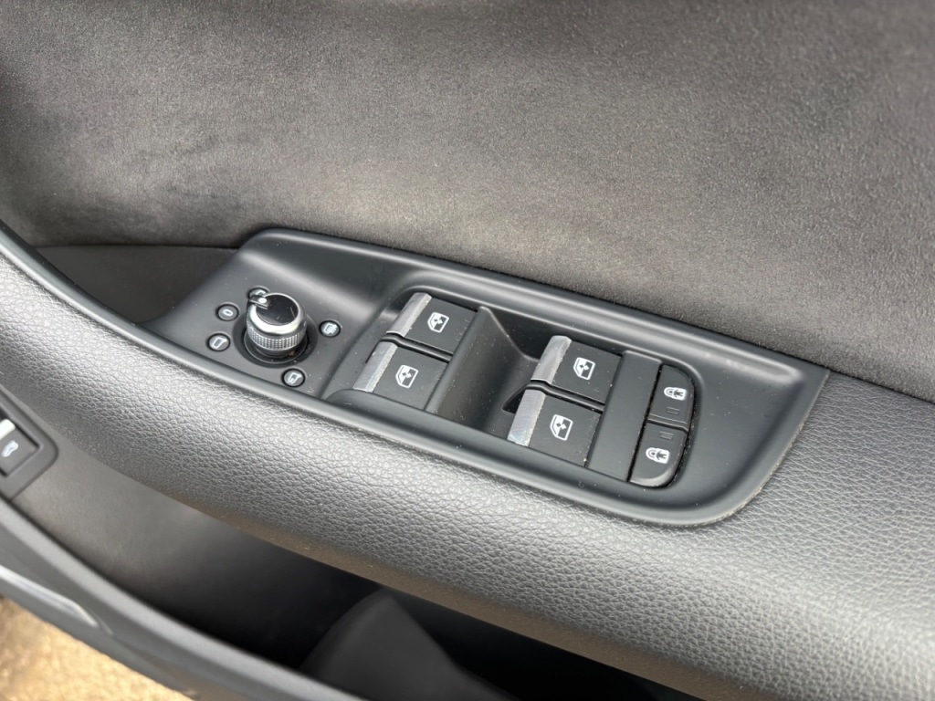 Used Audi Q7 2023 for sale - 76363170: Photo 19