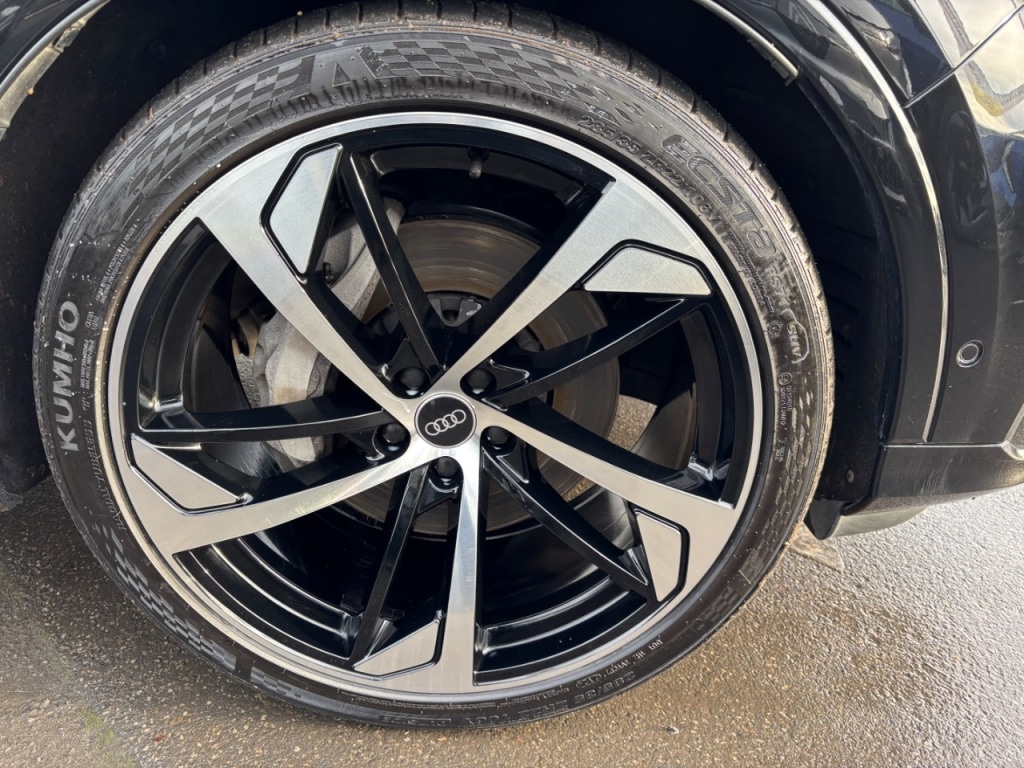 Used Audi Q7 2023 for sale - 76363170: Photo 9