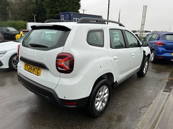 Used Dacia Duster 2024 for sale - 77446037: Photo