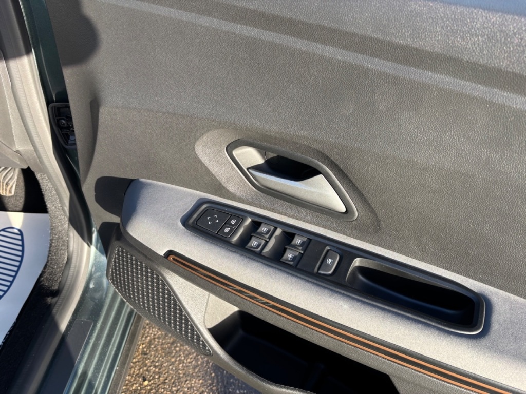 Used Dacia Sandero Stepway 2024 for sale - 76481237: Photo 15