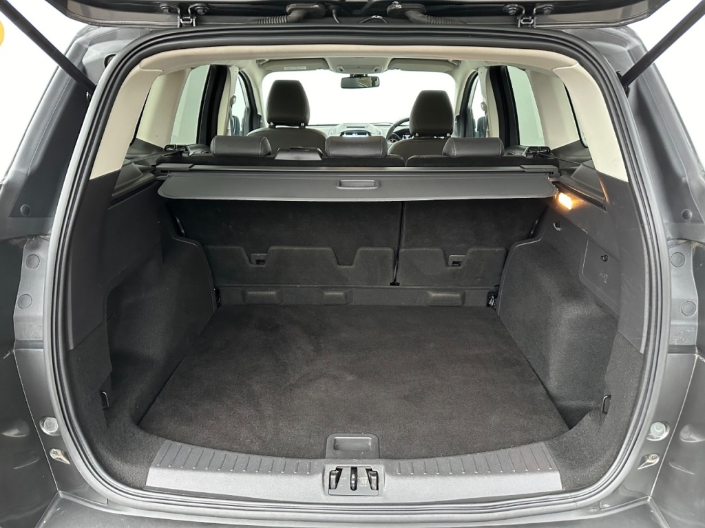 Used Ford Kuga 2017 for sale - 76546075: Photo 14