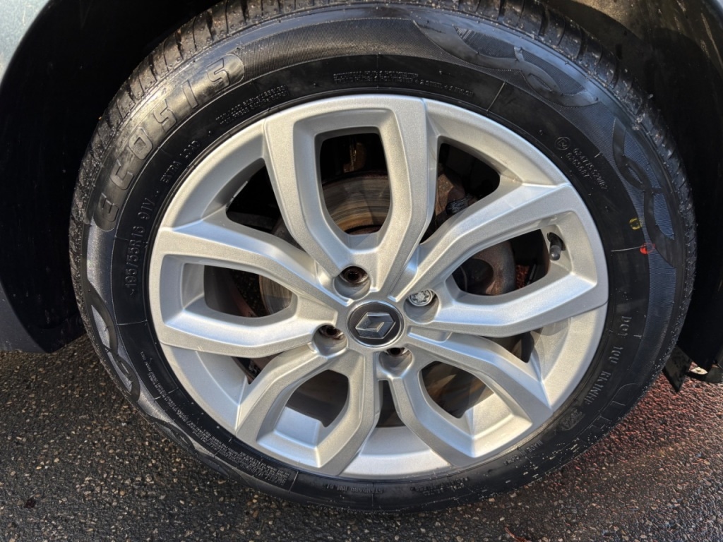 Used Renault Clio 2017 for sale - 76697959: Photo 10