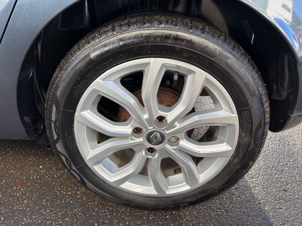 Used Renault Clio 2017 for sale - 76697959: Photo 12